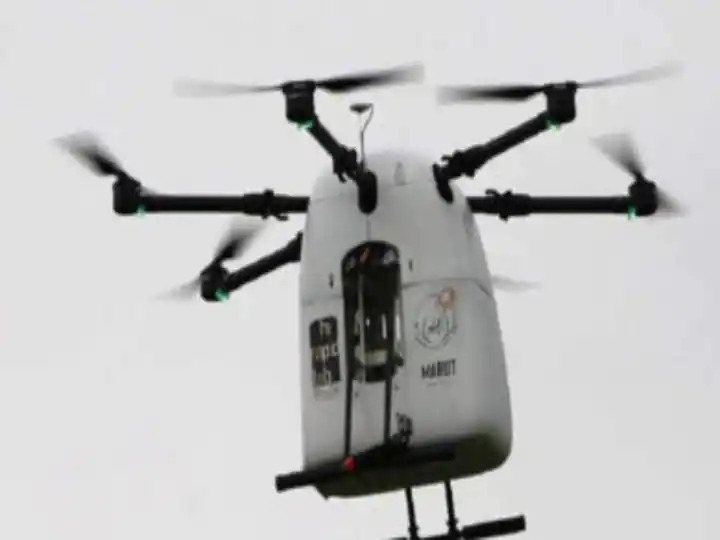 Punjab के गुरदासपुर में दिखा Pakistani Drone, BSF जवानों की फायरिंग के बाद लौटा