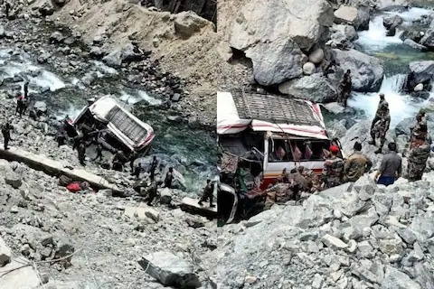लद्दाख के तुरतुक सेक्टर में सड़क दुर्घटना में 7 जवान शहीद ,नदी में गिरा वाहन ,19 अन्य घायल