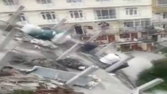 शिमला में भारी बारिश के बीच ताश के पतों की तरह ढह गई 3 मंजिला इमारत, हादसे में कोई हताहत नहीं