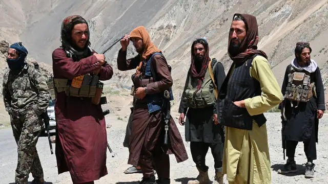 तालिबानियों ने युवक की गोली मारकर की हत्या,फिर बाजार में लटका दिया शव