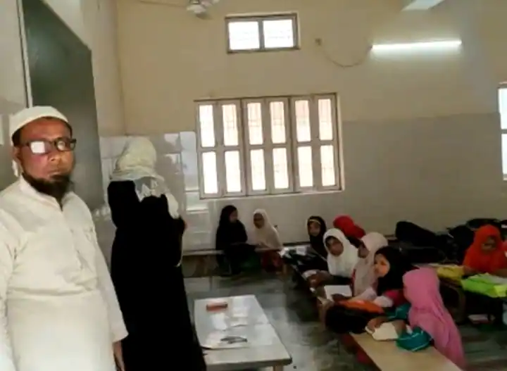 अलीगढ़ में मदरसों के सर्वे का काम पूरा, 103 मदरसे मिले अवैध