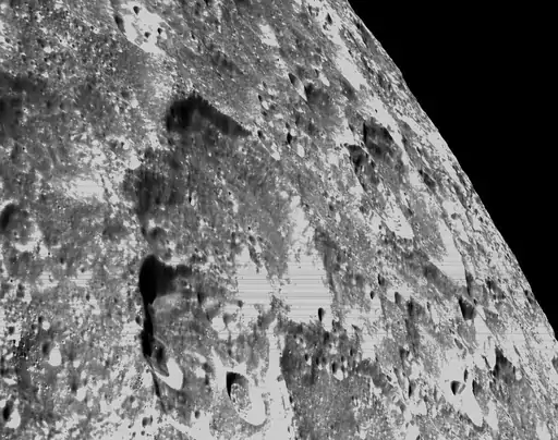 NASA: 47 साल बाद ओरियन स्पेसक्राफ्ट ने खींची चांद की सबसे साफ तस्वीरें, मिशन ने 4 इलाकों की फोटोज ली….