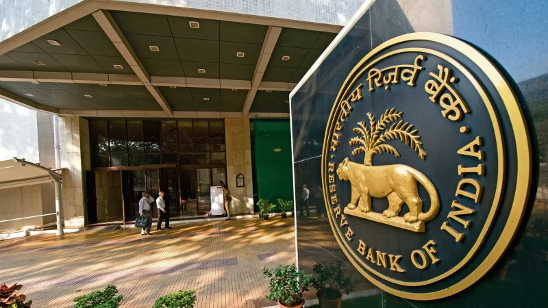 Reserve Bank of India: बैंक लॉकर से जुड़े नियमों में किये बदलाव, अब ग्राहकों को मिलेगी बड़ी राहत