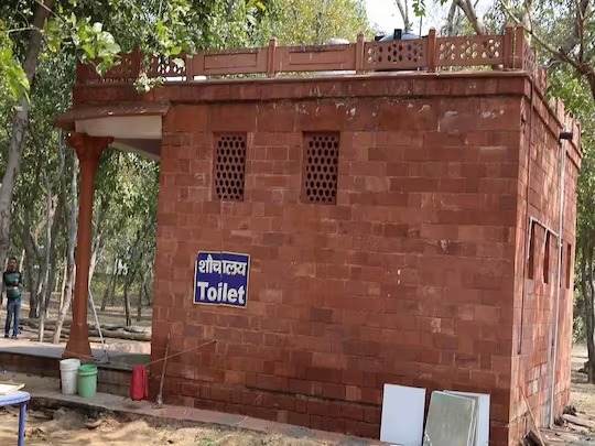 पश्चिम बंगाल के एक सार्वजनिक शौचालय में बम विस्फोट ,11 साल के मासूम की मौत