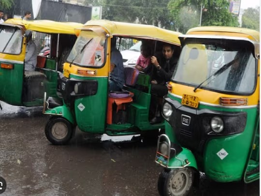 दिल्ली-एनसीआर में 1 हजार से ज्यादा ऑटो रिक्शा में लगाए जा रहे हैं सीट बेल्ट और पर्दे