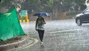 CG Weather: राजधानी रायपुर समेत प्रदेश के कई जगहों पर हुई मध्यम बारिश, आगामी 3 दिनों के लिए रेड अलर्ट जारी…