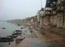 Varanasi Rains: बारिश ने दिलाई लोगों को उमस भरी गर्मी से राहत, गंगा का जलस्तर बढ़ने से लोगों में दिखा डर…