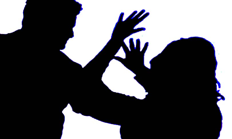 Chhattisgarh crime: नशे की हालत में पत्नी पर किया जानलेवा हमला, महिला की हालत गंभीर, आरोपी गिरफ्तार…