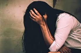 Ghaziabad crime: युवती की हत्या कर कमरे में लटकाया शव, कमरा बंद कर युवक भागा, परिजनों ने लगाए ये आरोप…