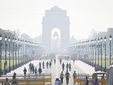 दशहरा पर दिखी दिल्ली में प्रदूषण की चादर,नोएडा की एयर क्वालिटी बहोत खराब