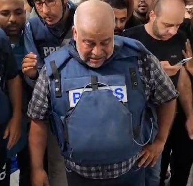 इजरायल और हमास युद्ध में पत्रकार वाएल अल दहदौह का उजड़ गया परिवार,खबर सुनते ही फफक कर रोने लगे -वाएल