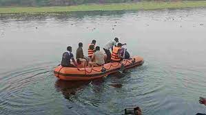 अमावस्या पर यमुना नदी में स्नान करने गए 3 युवक डूबे, एक को बचाया, दो की तलाश जारी…