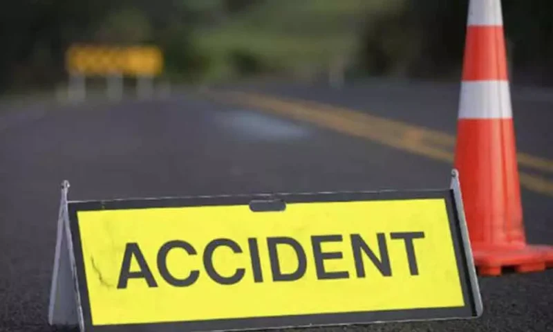 Road Accident: मां से मिलकर लौट रहा था बेटा, अज्ञात वाहन ने मारी टक्कर, हुई मौत, जांच में जुटी पुलिस…