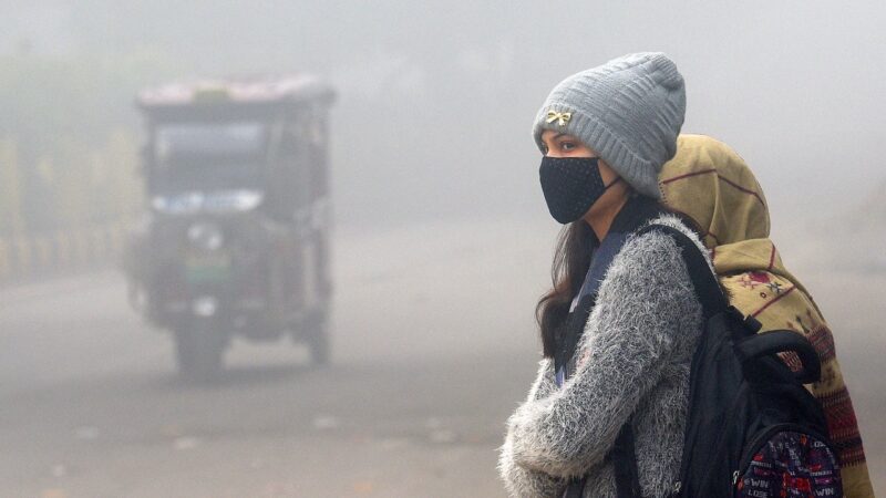 Weather: दिल्ली में अभी और बढ़ेगी ठंड, सबसे ठंडी रही गुरुवार की रात, मौसम विभाग ने दी जानकारी…